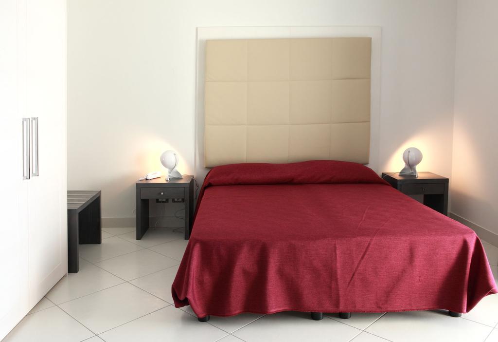 Brezza Di Grecale Aparthotel Trapani Rom bilde