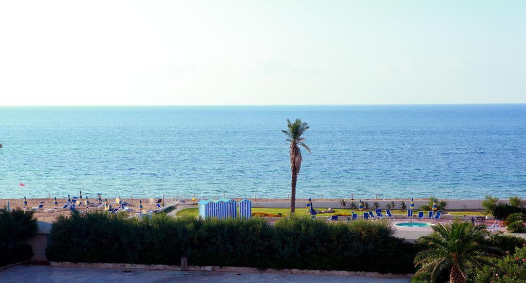 Brezza Di Grecale Aparthotel Trapani Rom bilde