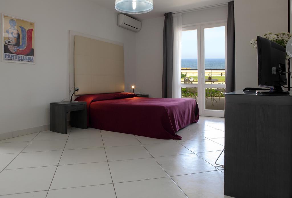 Brezza Di Grecale Aparthotel Trapani Eksteriør bilde
